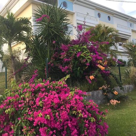 Appartamento Les Hibiscus Sainte-Luce Esterno foto